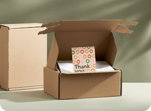 Paquete de 25 cajas de envío, cajas de cartón corrugado marrón, cajas de  correo medianas para embalaje de pequeñas empresas, reciclables, sobres de